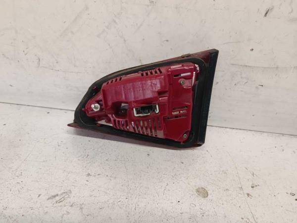 FEU ARRIERE GAUCHE AUDI - Vue 2